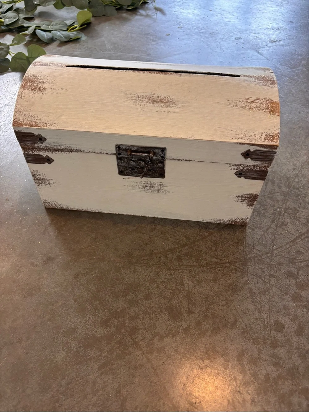 N/A antique white